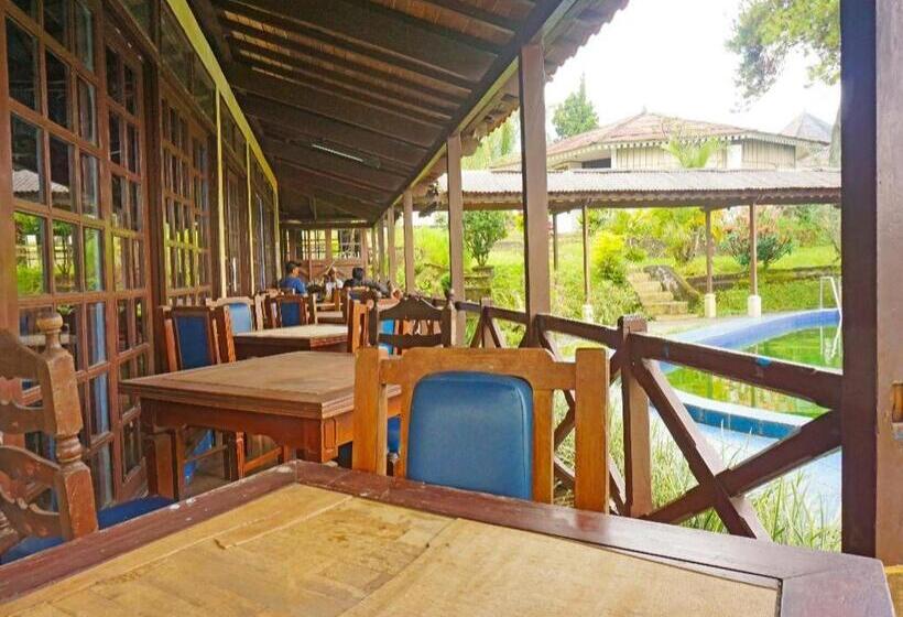 Hotel Lembah Nyiur By Oyo