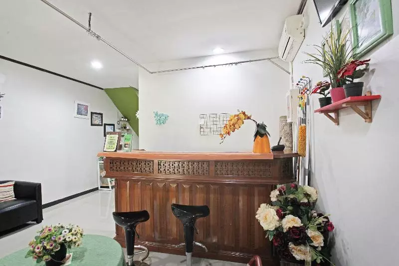 Hotelli Noor Inn Syariah By Oyo