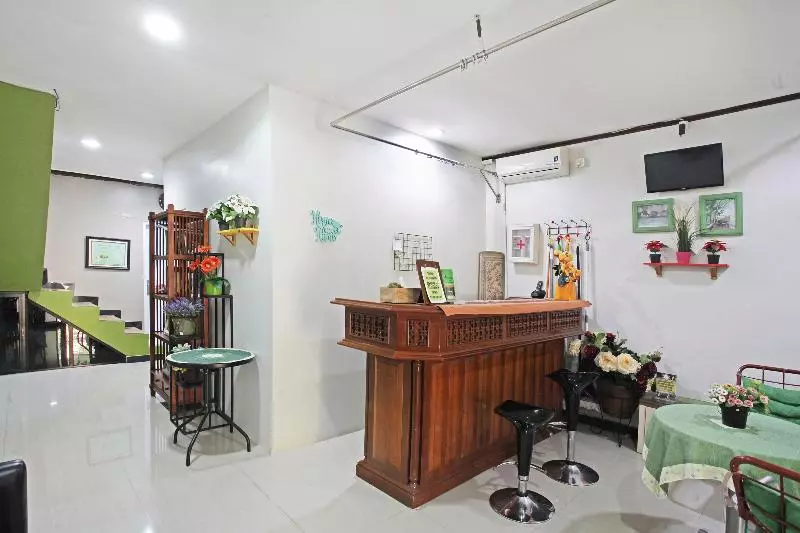 Hotelli Noor Inn Syariah By Oyo