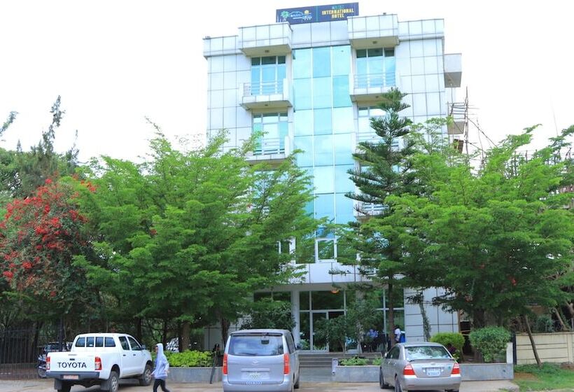 هتل Oasis International