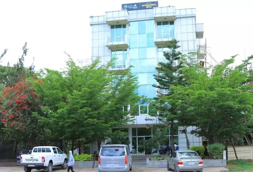 هتل Oasis International