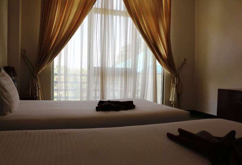 هتل Oasis International