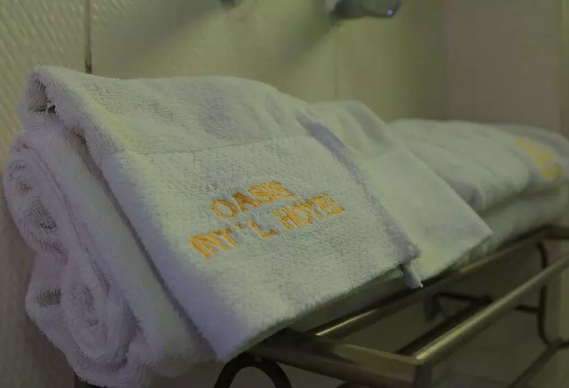 هتل Oasis International