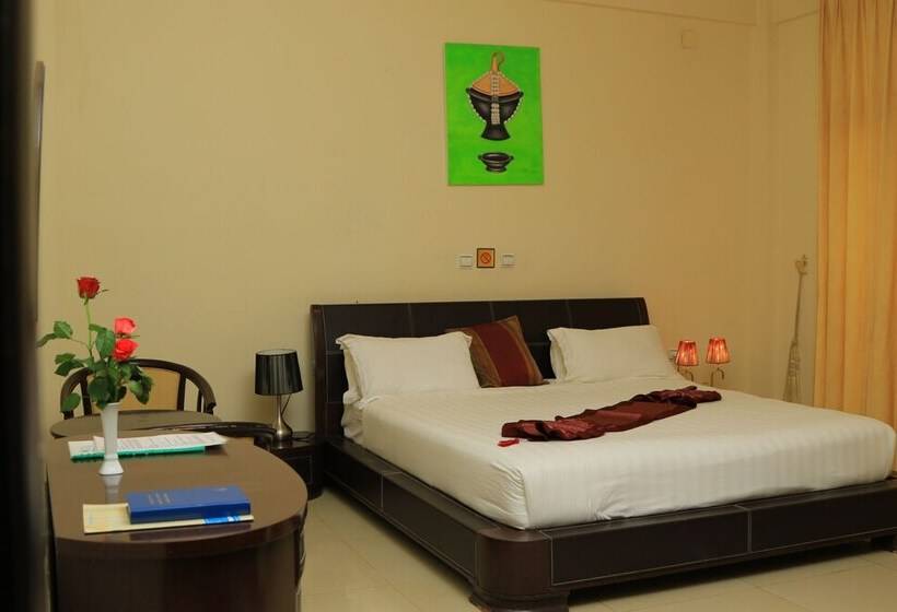 هتل Oasis International