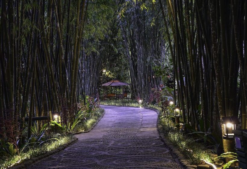 هتل One Myanmar Resort Putao