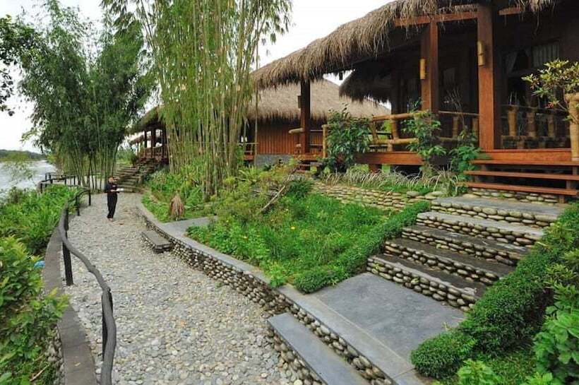 هتل One Myanmar Resort Putao