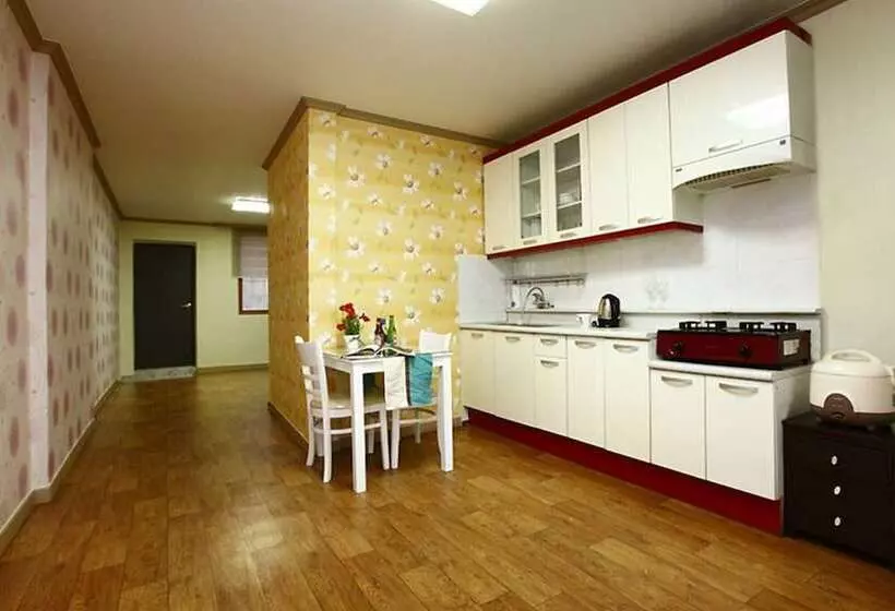 هتل Pocheon Yeohaeng Sketch Pension