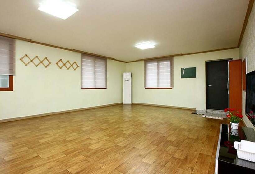 Hotel Pocheon Yeohaeng Sketch Pension