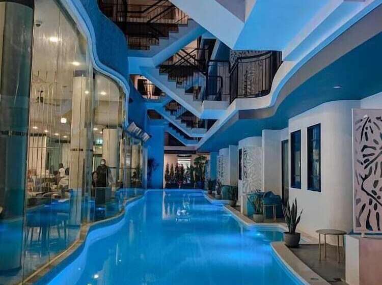 Отель Poolrada Boutique