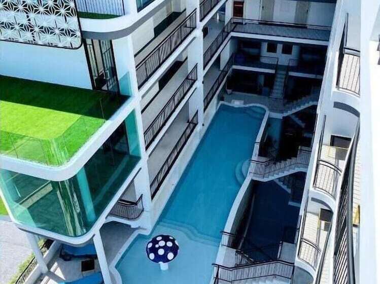 Отель Poolrada Boutique