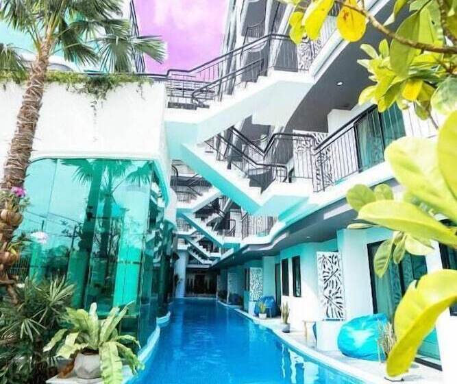 Отель Poolrada Boutique