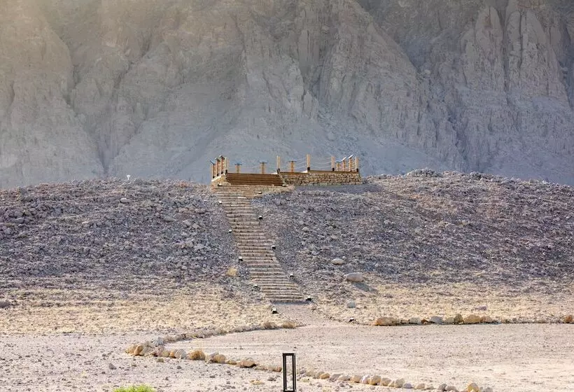 Hotelli Pura Eco Retreat Jebel Hafit Desert Park
