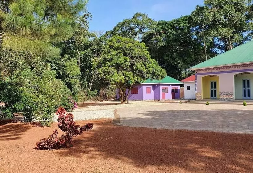 هتل Ssese Leisure Beach