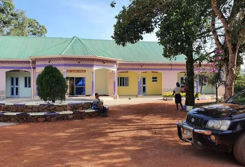 هتل Ssese Leisure Beach