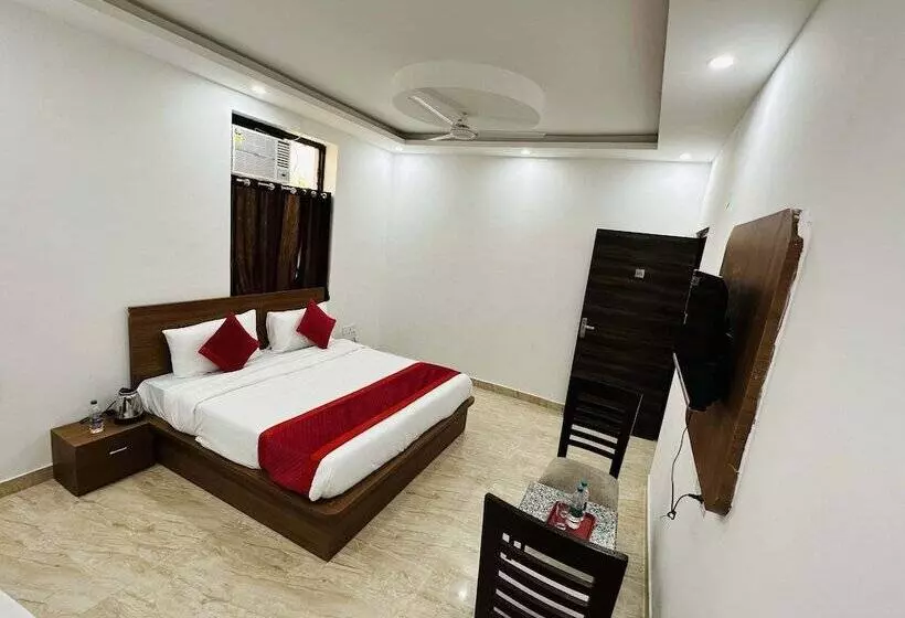 Hotelli The Royal Palm
