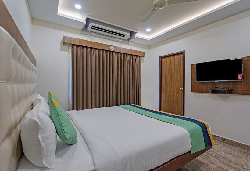 호텔 Treebo Aaravi Residency, 800 Mtrs From Promenade Beach