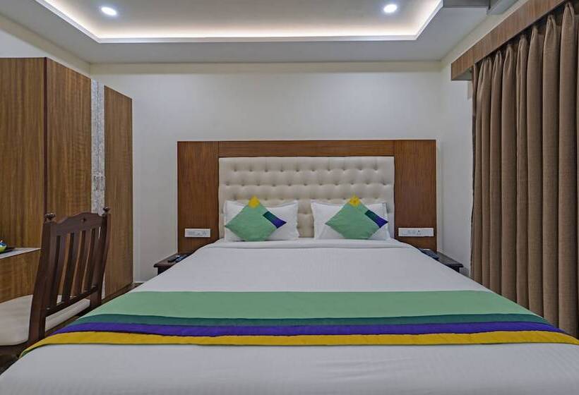 호텔 Treebo Aaravi Residency, 800 Mtrs From Promenade Beach