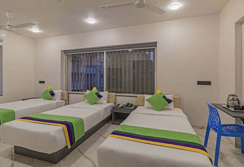 호텔 Treebo Atithi Comforts Inn