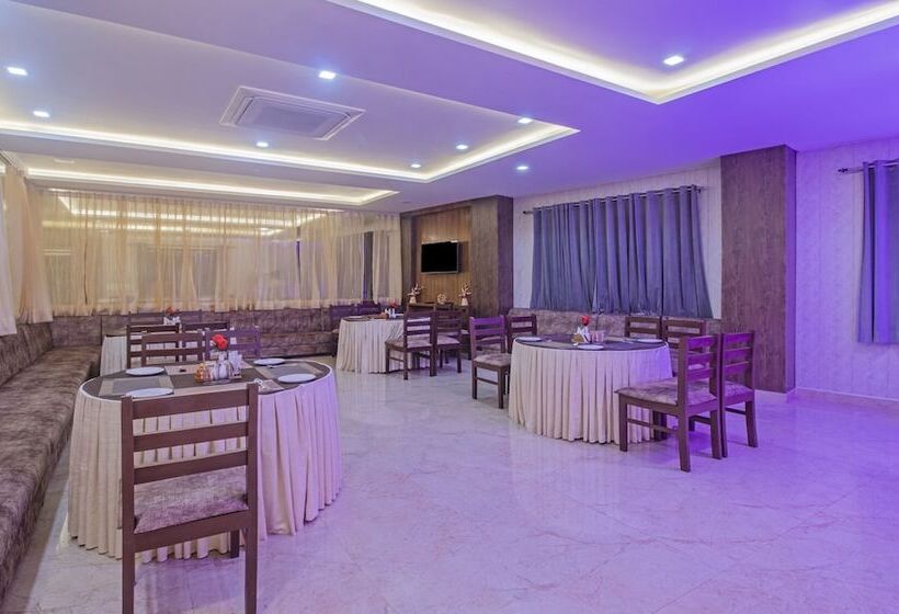 호텔 Sunrise Retreat Homestay Agra Near Taj Mahal