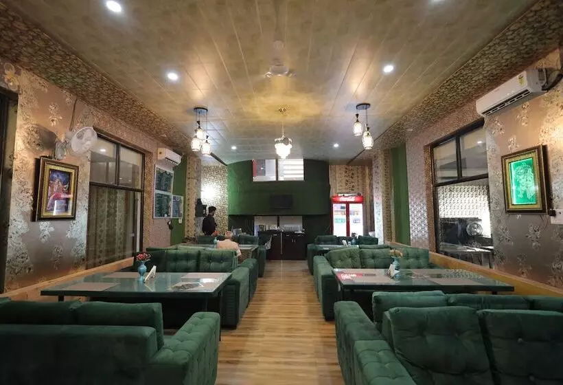 Hotelli Tulsi Garden   Near Prem Mandir Vrindavan