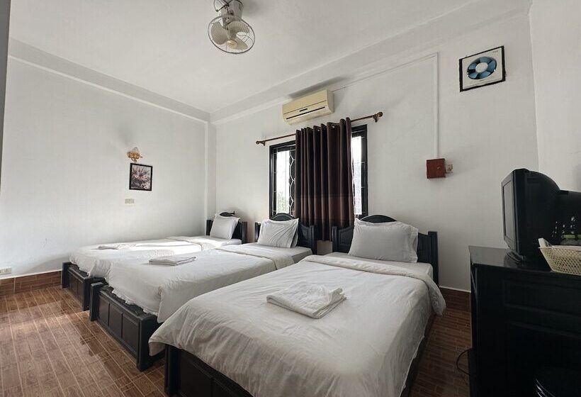 فندق Oudomsin Vangvieng