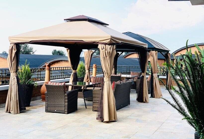 هتل Virunga Inn Resort & Spa