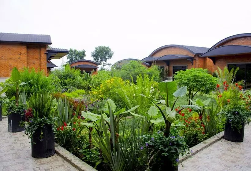 هتل Virunga Inn Resort & Spa