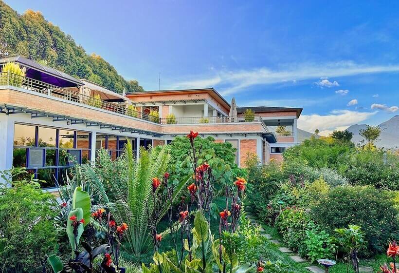 هتل Virunga Inn Resort & Spa