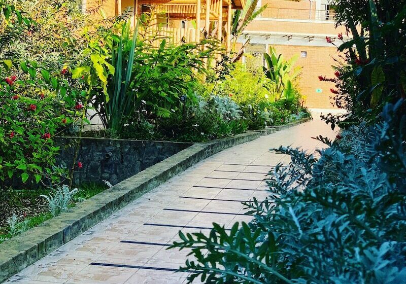 هتل Virunga Inn Resort & Spa