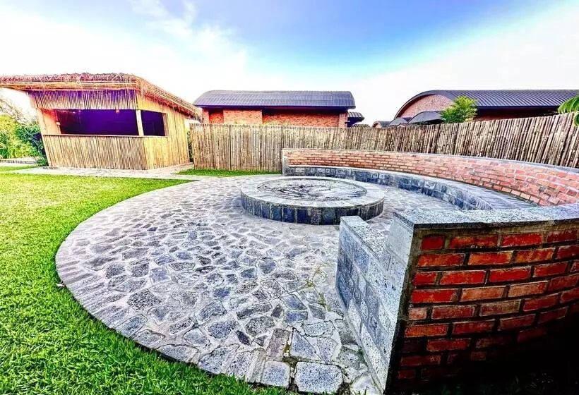 هتل Virunga Inn Resort & Spa