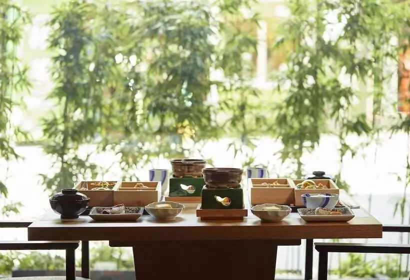 Hotelli Waqoo Naritasan Monzen