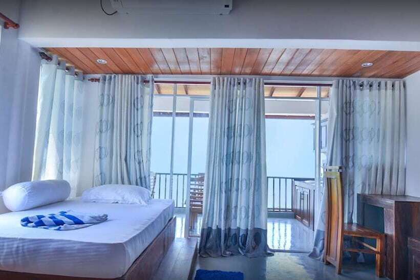 Hotel Wave Beach Resort