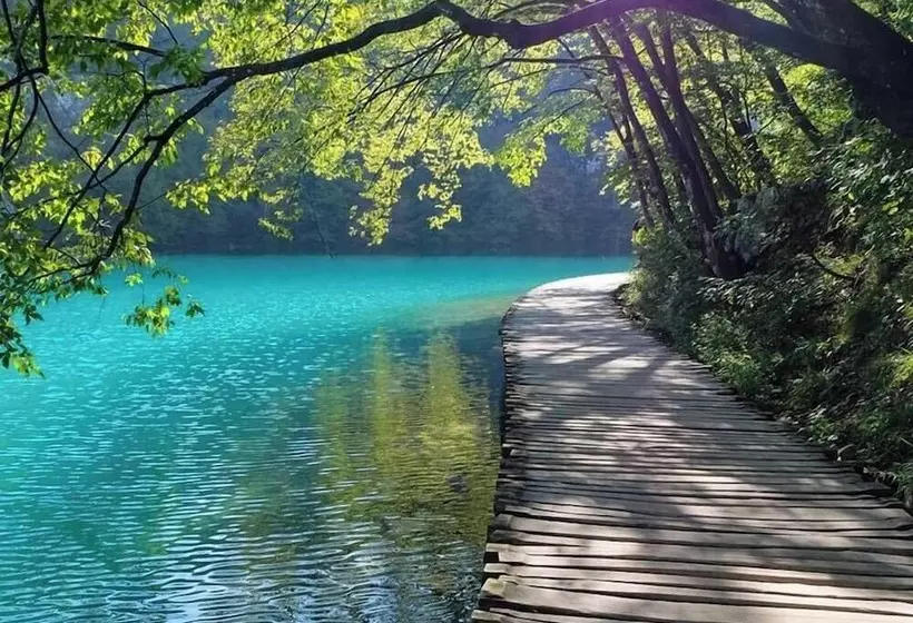 Lakeside Hotel Plitvice