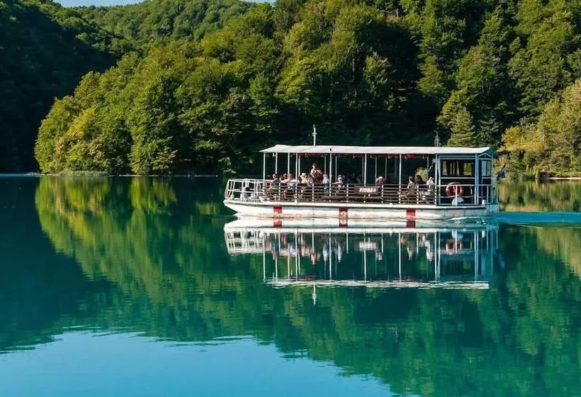 Lakeside Hotel Plitvice