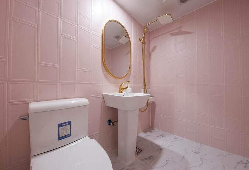 מוטל Cheongju Yongam Sloth