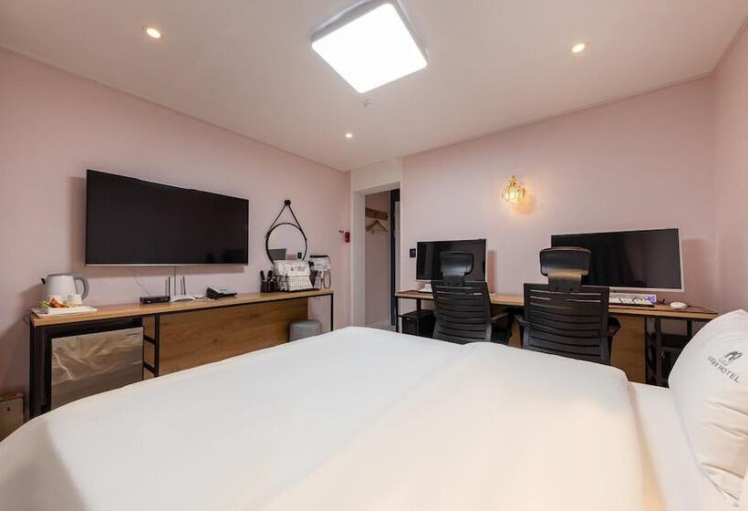 מוטל Cheongju Yongam Sloth