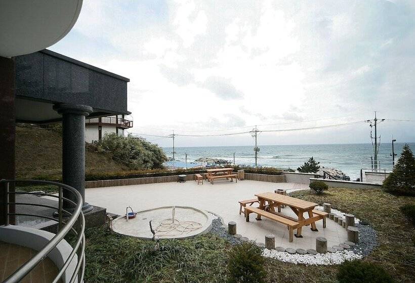 מוטל Gangneung Gyeongpodae Daedeokosutel