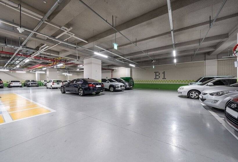 فندق على الطريق Hwaseong Hotel And You