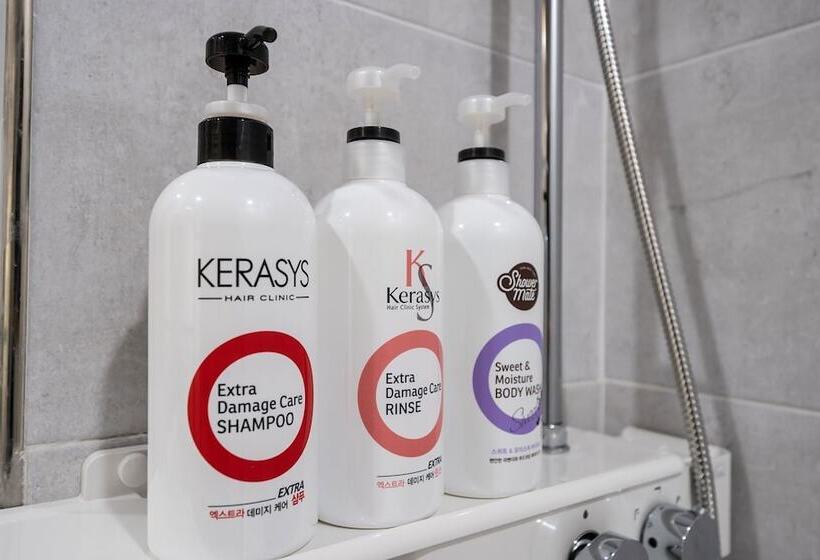 فندق على الطريق Hwaseong Hotel And You