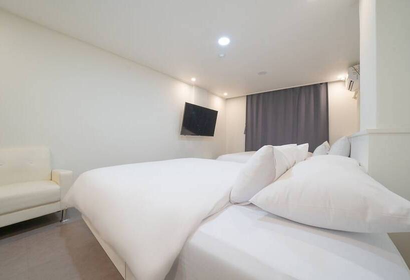 מוטל Sokcho Hotel Foret