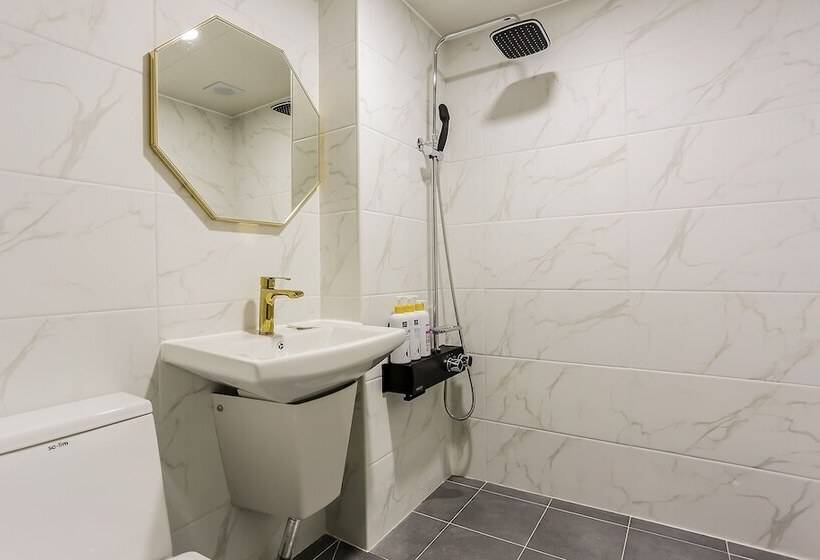 מוטל Sokcho Hotel Foret