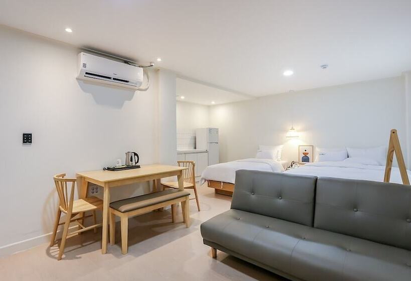 מוטל Sokcho Hotel Foret