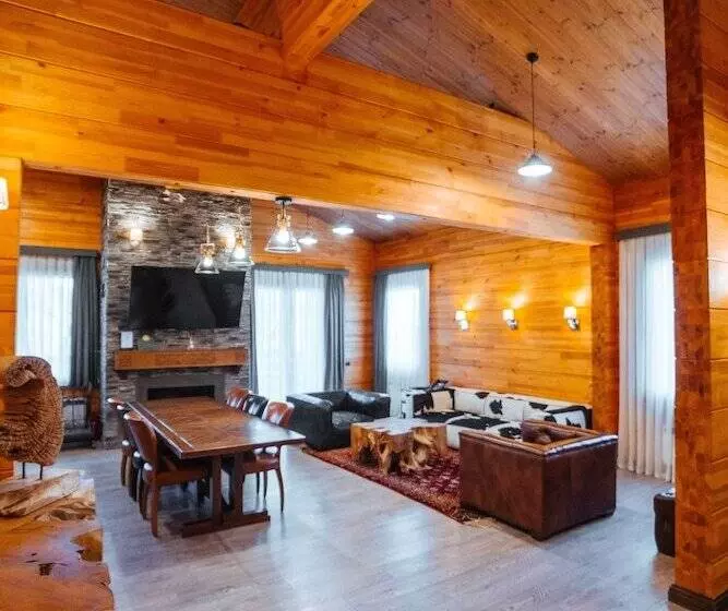 リゾートホテル Le Chalet By Amirsoy