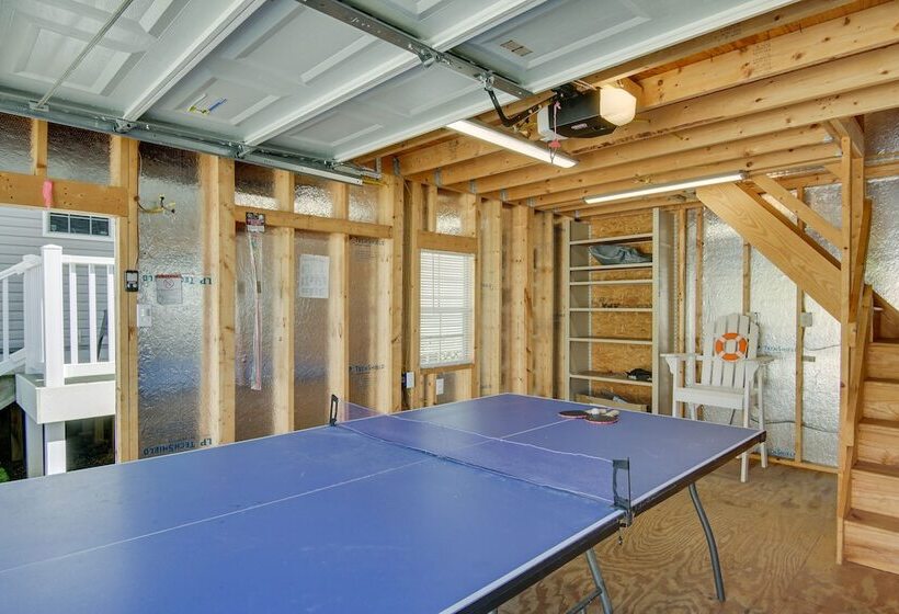 Beach Bay Pony Place W/ Ponies: 1 Mi To Water!