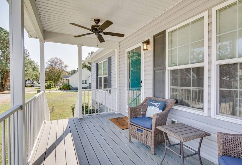 Beach Bay Pony Place W/ Ponies: 1 Mi To Water!