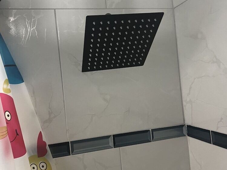 تختخواب و صبحانه Harmony Vybz Apartment