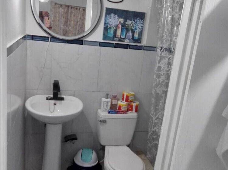 تختخواب و صبحانه Harmony Vybz Apartment