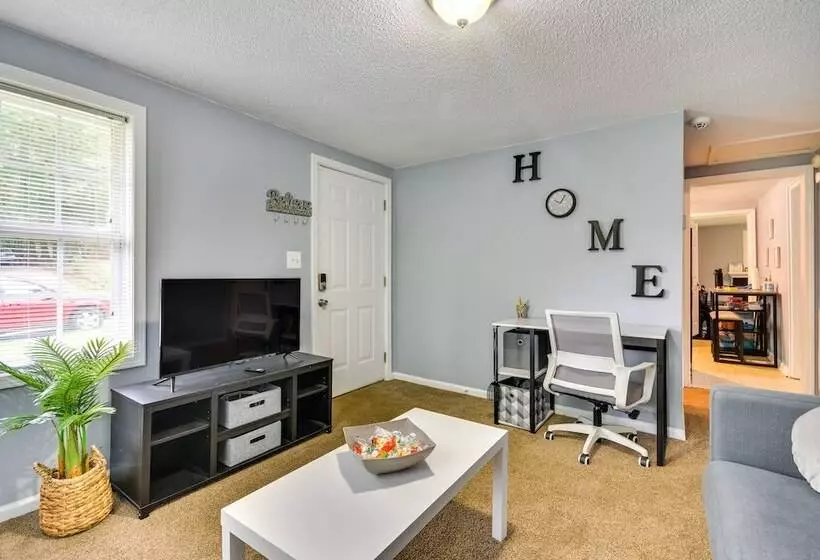 Charming Lexington Home   2 Mi To Downtown!