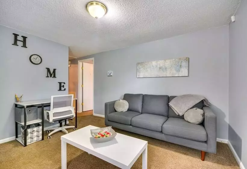 Charming Lexington Home   2 Mi To Downtown!