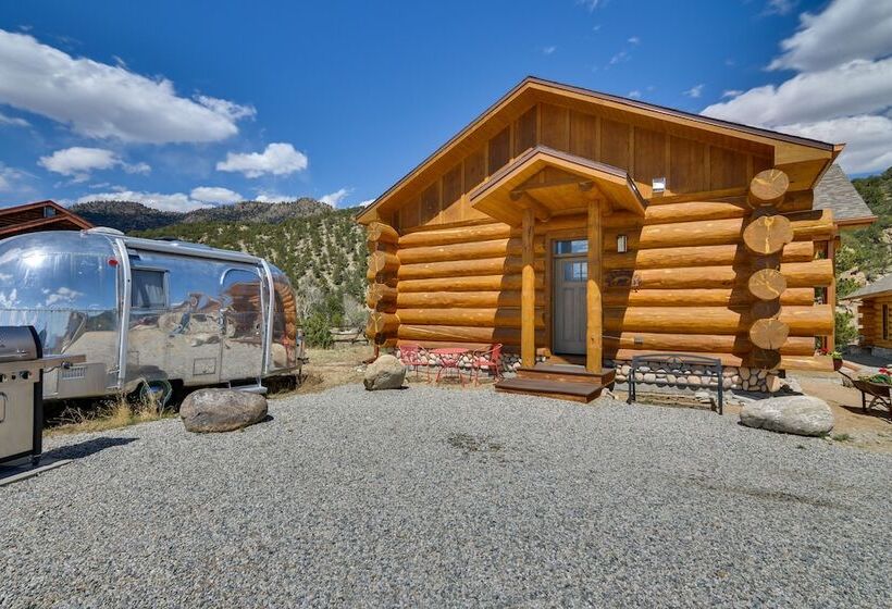 Cozy Riverfront Cabin ~ 1 Mi To Buena Vista